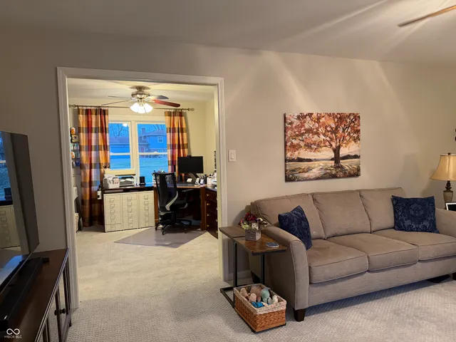 $294,900 | 609 Waterview Boulevard, Greenfield, IN 46140