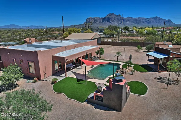 $924,999 | 1111 East Superstition Boulevard, Apache Junction, AZ 85119