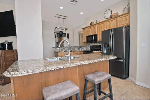 $924,999 | 1111 East Superstition Boulevard, Apache Junction, AZ 85119