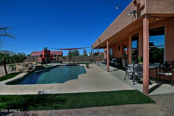 $924,999 | 1111 East Superstition Boulevard, Apache Junction, AZ 85119