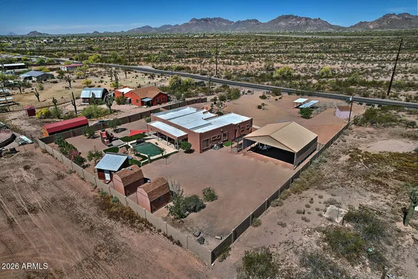 $924,999 | 1111 East Superstition Boulevard, Apache Junction, AZ 85119
