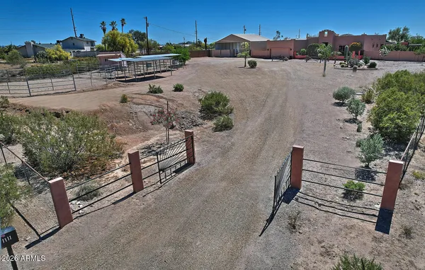 $924,999 | 1111 East Superstition Boulevard, Apache Junction, AZ 85119