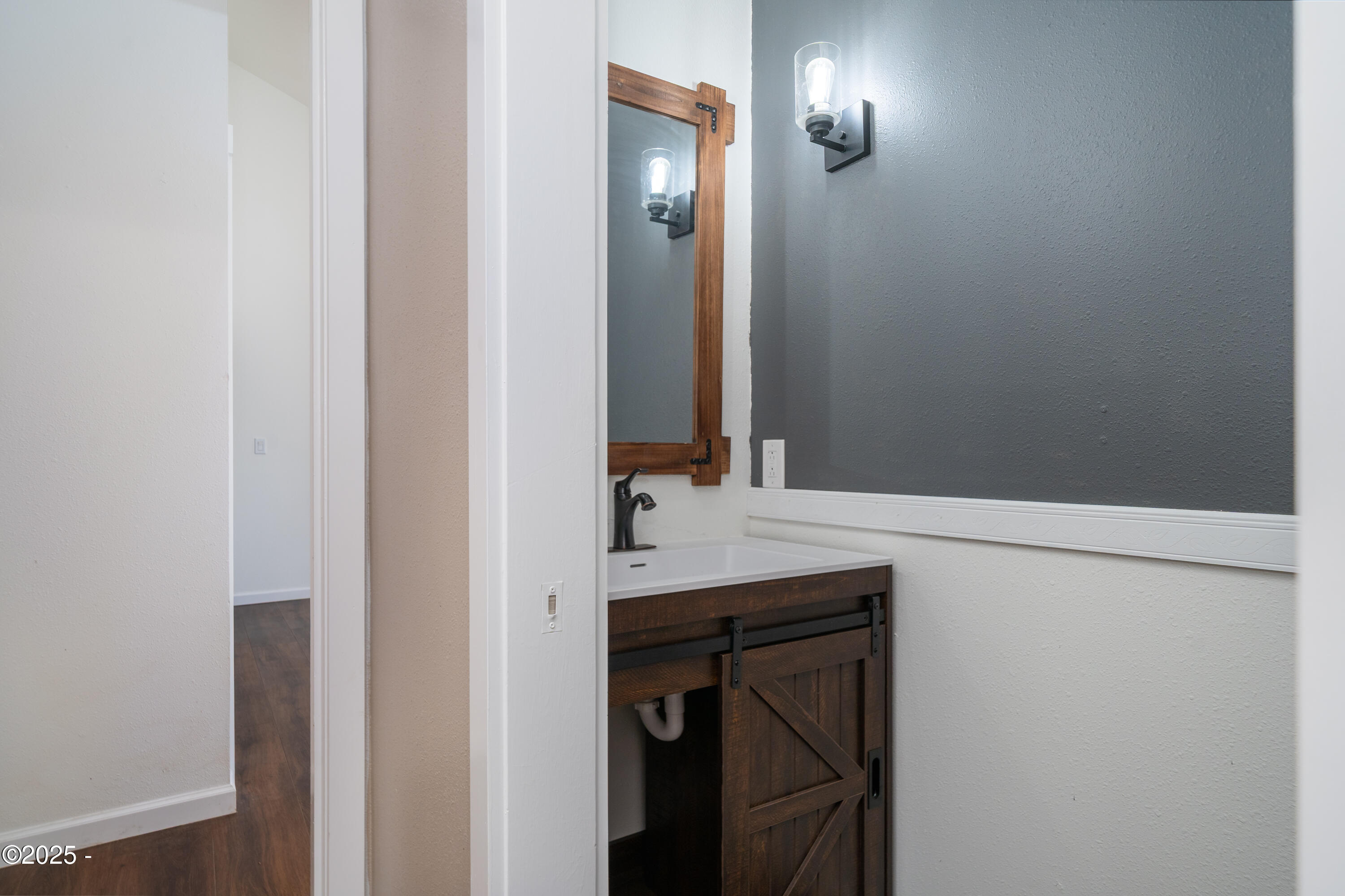 3318 Northeast 34th Loop Neotsu, OR 97364 - Photo 25 of 51 3318 NE 34TH (INTERIOR) (26)