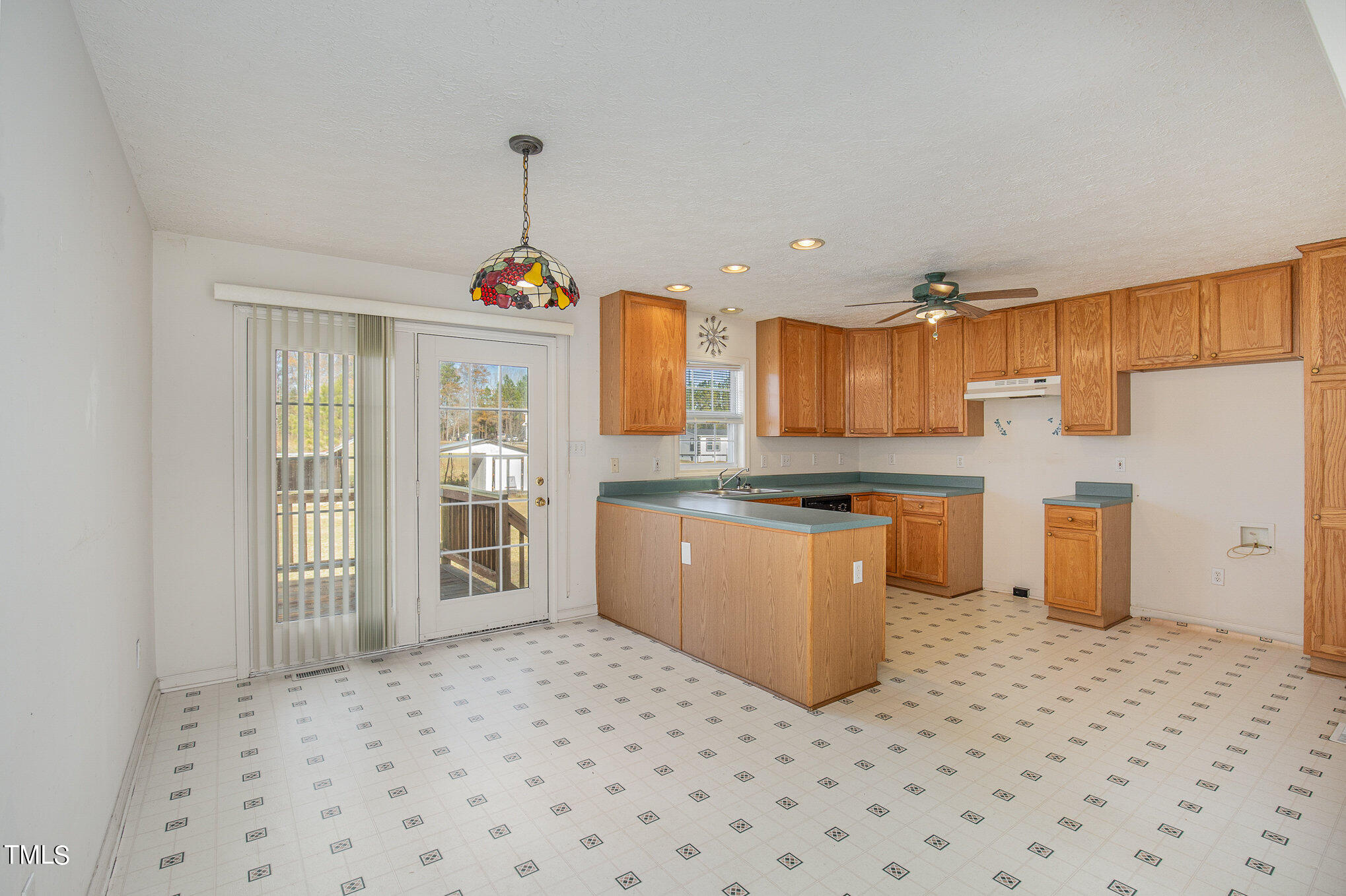 424 Henry Baker Road Zebulon, NC 27597 - Photo 8 of 26 006_21-edit