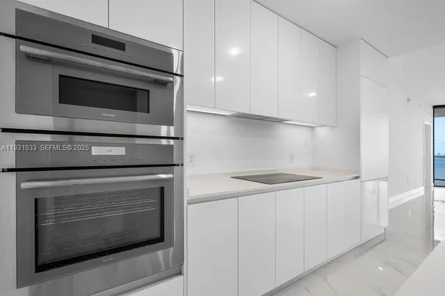 $9,500 | 700 Northeast 24th Street, Unit 1703, Miami, FL 33137