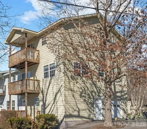 $285,000 | 145 Lincoln Park Road, Unit J, Burnsville, NC 28714