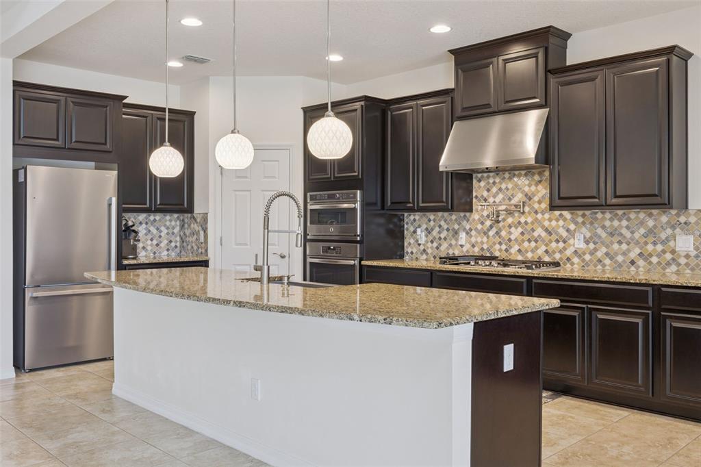 14038 Jomatt Loop Winter Garden, FL 34787 - Photo 14 of 67