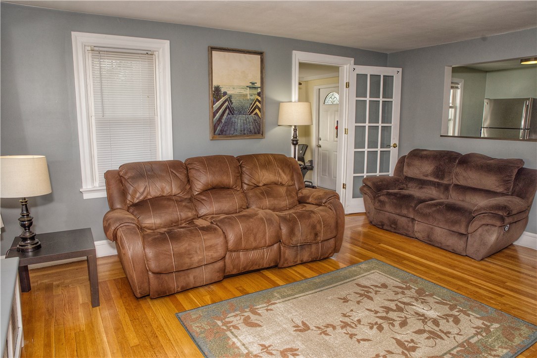 149 Tennyson Road Warwick, RI 02888 - Photo 6 of 18 Gallery Image 6