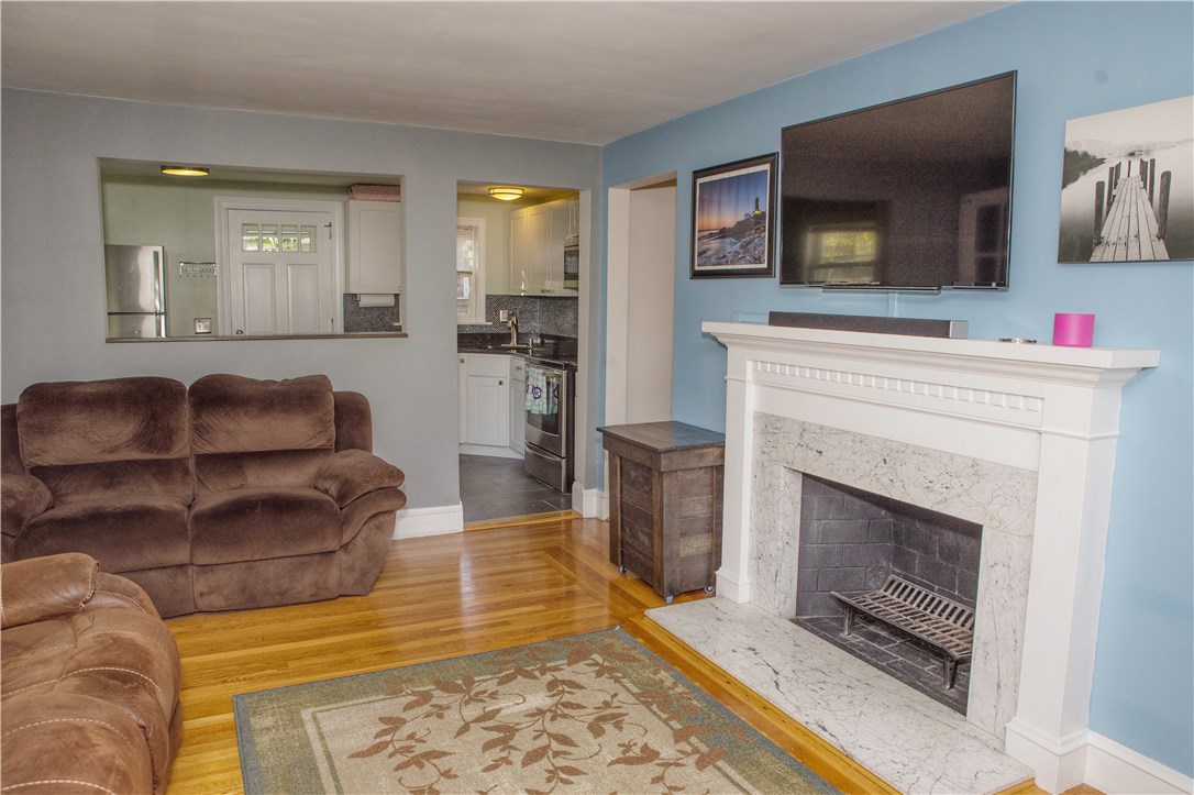 149 Tennyson Road Warwick, RI 02888 - Photo 7 of 18 Gallery Image 7