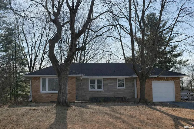 $189,900 | 224 Mt Aire Drive, East Peoria, IL 61611