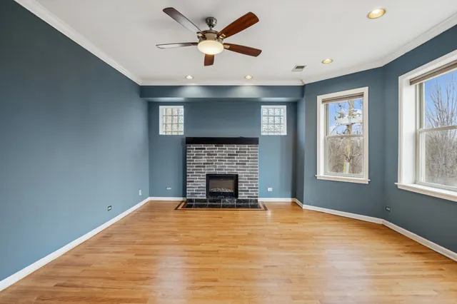 $265,000 | 4852 North Sacramento Avenue, Unit 3, Chicago, IL 60625