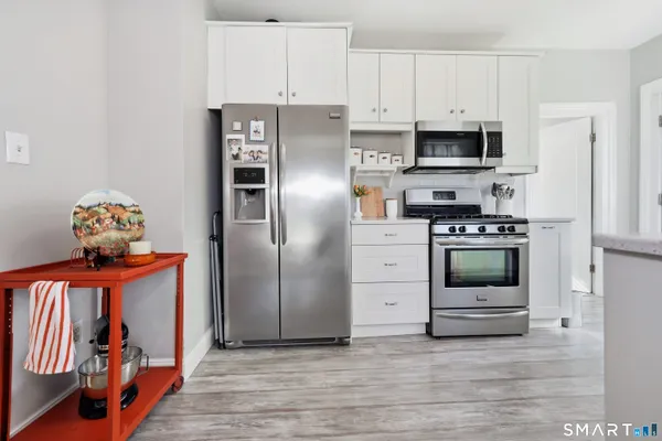 $389,900 | 64 Elm Street, Thomaston, CT 06787