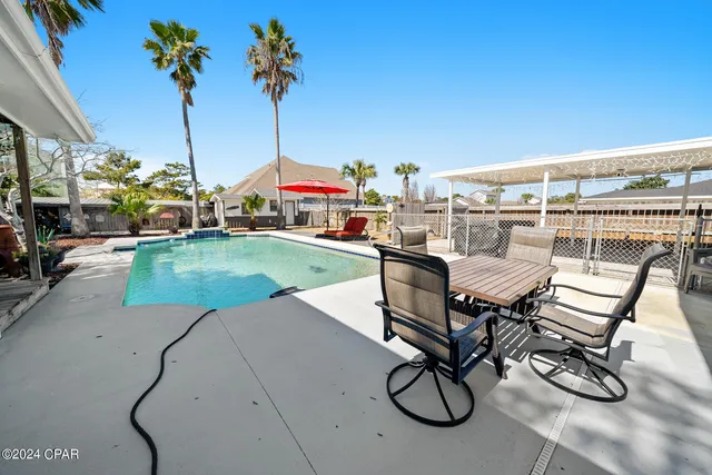 $2,000 | 412 Lantana Street, Panama City Beach, FL 32407