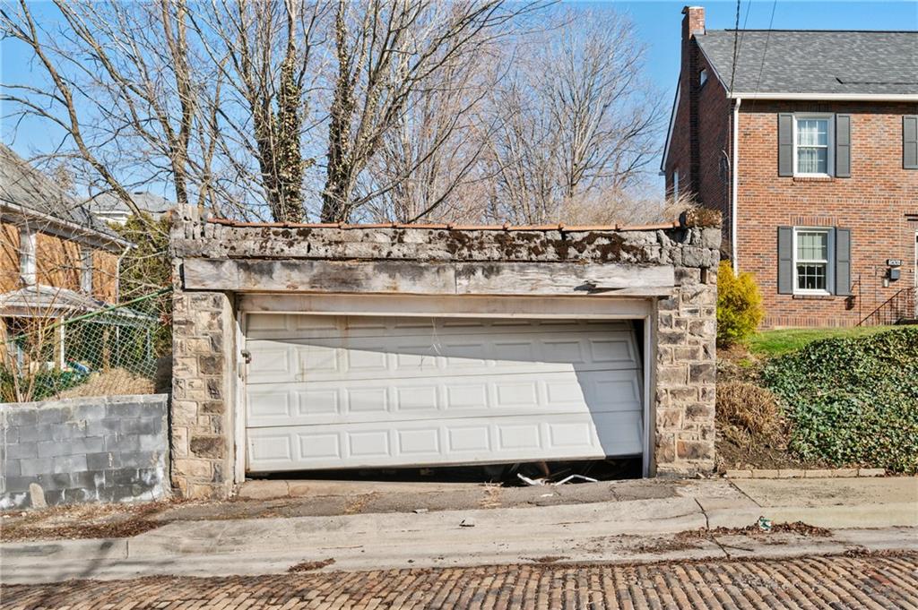 301 North Monroe Street Butler, PA 16001 - Photo 28 of 28