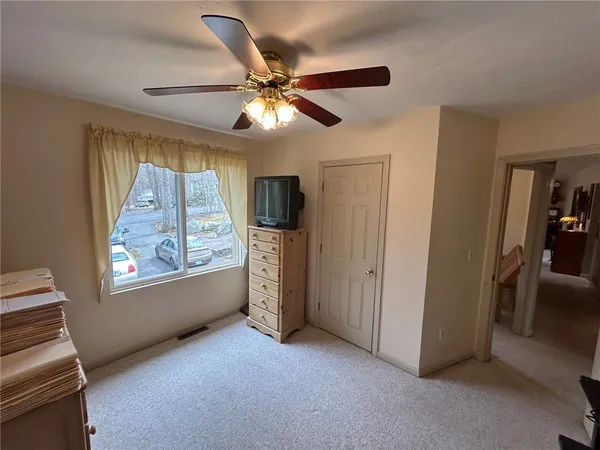 $475,000 | 630 Whaley Hollow Road, Coventry, RI 02816