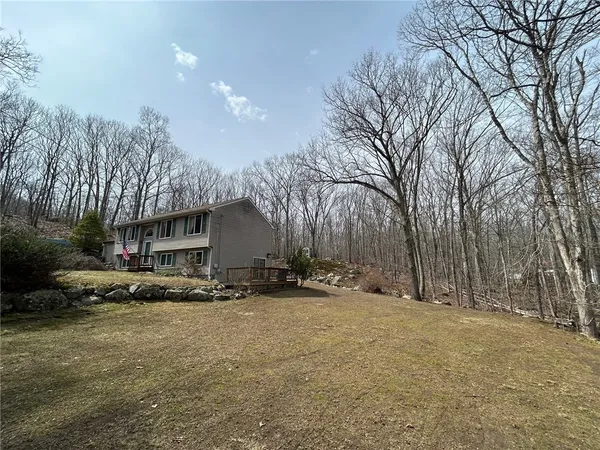 $475,000 | 630 Whaley Hollow Road, Coventry, RI 02816