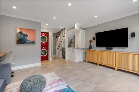 $940,000 | 2709 North Janssen Avenue, Chicago, IL 60614