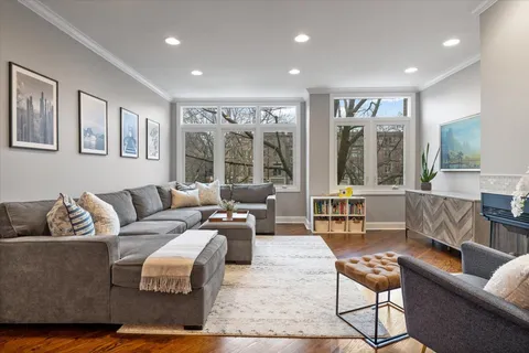 $940,000 | 2709 North Janssen Avenue, Chicago, IL 60614