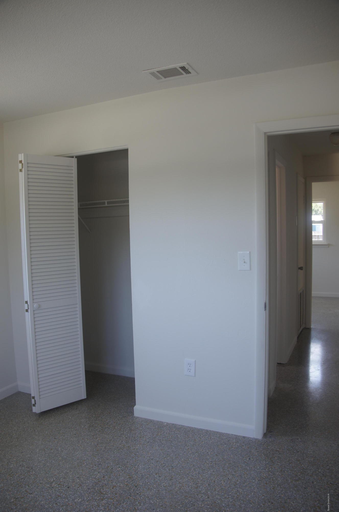 758 Croton Road Melbourne, FL 32935 - Photo 19 of 36 758 Croton Front Bedroom 2_DSC1441