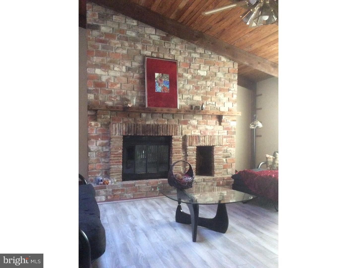 83 Merion Road Dover, DE 19904 - Photo 8 of 25 Family Room