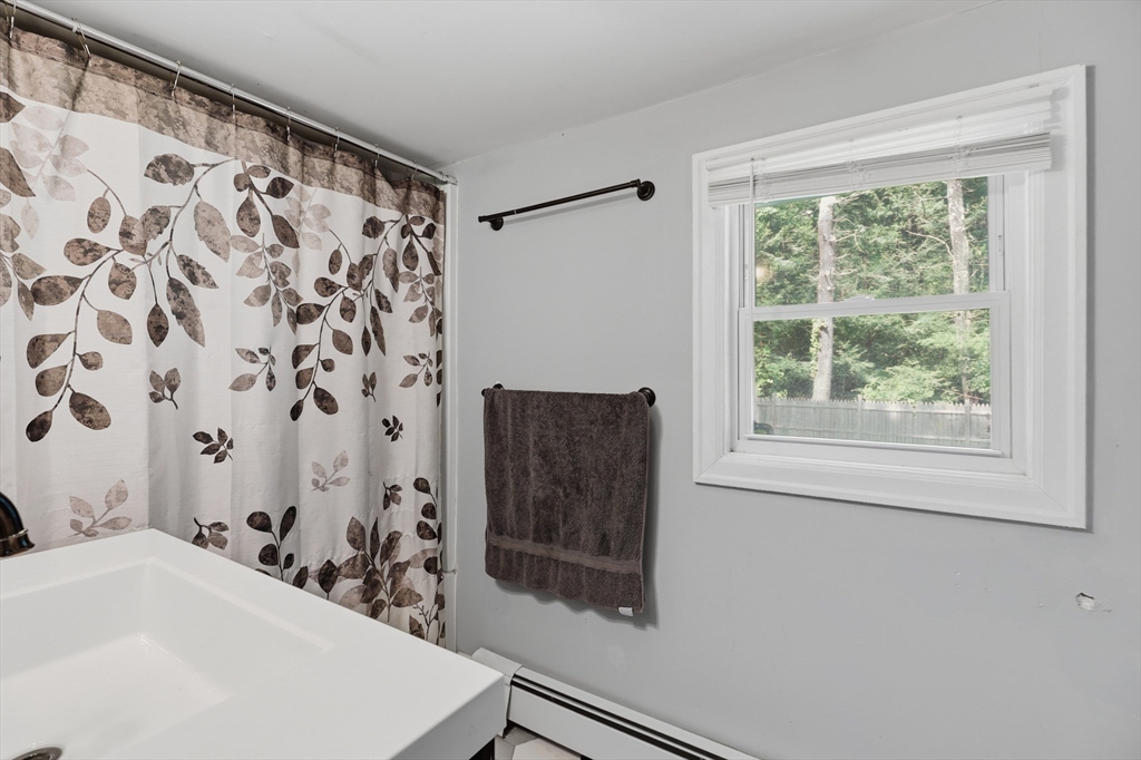84 Southbridge Road Charlton, MA 01507 - Photo 22 of 41