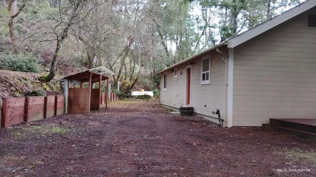$269,900 | 28440 Ryan Creek Road, Willits, CA 95490