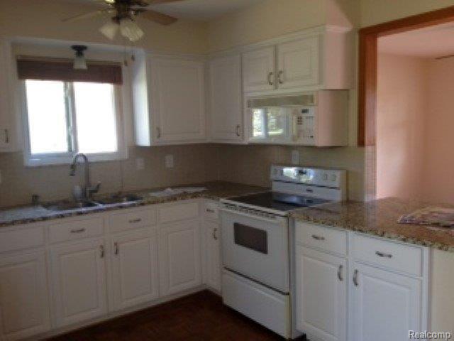 4980 Maybee Road Clarkston, MI 48348 - Photo 8 of 12 Kitchen.JPG