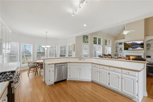 $649,900 | 4484 ⛉ Heathfield Trace, Suwanee, GA 30024