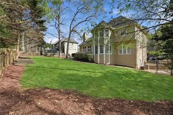$649,900 | 4484 ⛉ Heathfield Trace, Suwanee, GA 30024