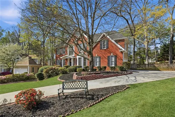 $649,900 | 4484 ⛉ Heathfield Trace, Suwanee, GA 30024