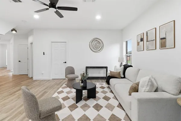 $3,600 | 611 Joy Lane, Mansfield, TX 76063