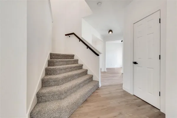 $3,600 | 611 Joy Lane, Mansfield, TX 76063