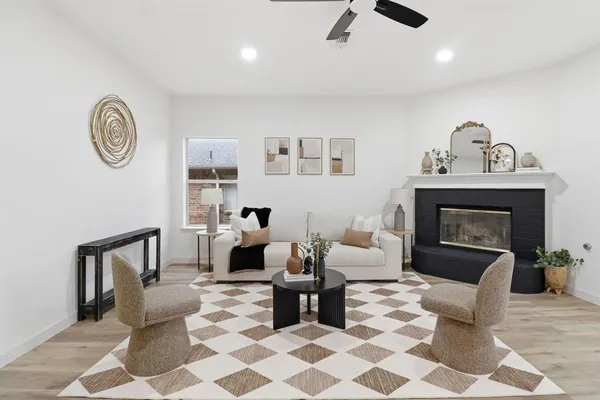 $3,600 | 611 Joy Lane, Mansfield, TX 76063