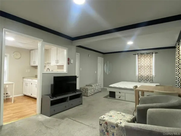 $1,800 | 702 Fox Run Lane, Unit 1, Carmel, NY 10512