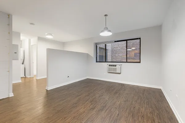 $1,564 | 6134 North Kenmore Avenue, Unit 205, Chicago, IL 60660