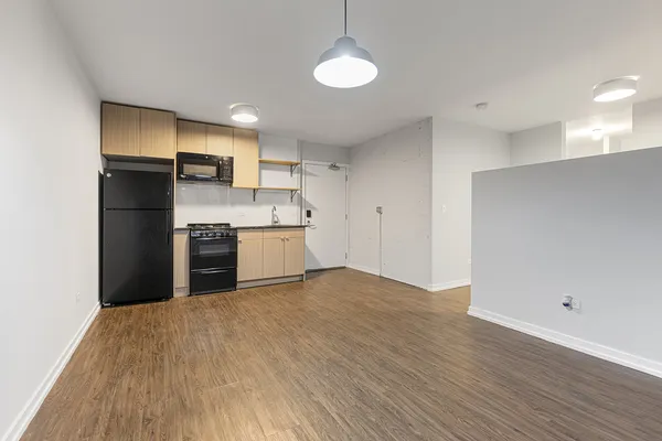 $1,564 | 6134 North Kenmore Avenue, Unit 205, Chicago, IL 60660