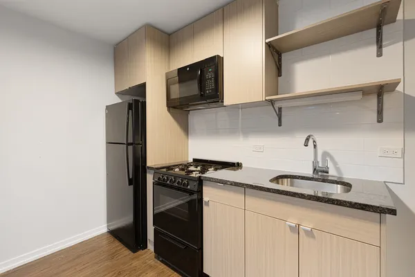 $1,564 | 6134 North Kenmore Avenue, Unit 205, Chicago, IL 60660