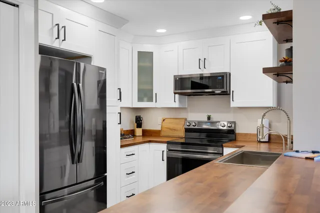 $2,500 | 533 West Guadalupe Road, Unit 1024, Mesa, AZ 85210