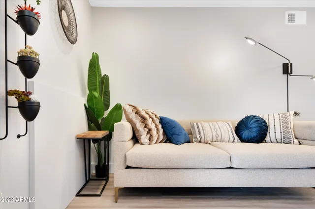 $2,500 | 533 West Guadalupe Road, Unit 1024, Mesa, AZ 85210