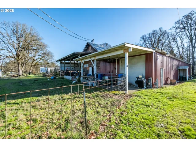 $1,950,000 | 941 North 2nd Street, Jefferson, OR 97352