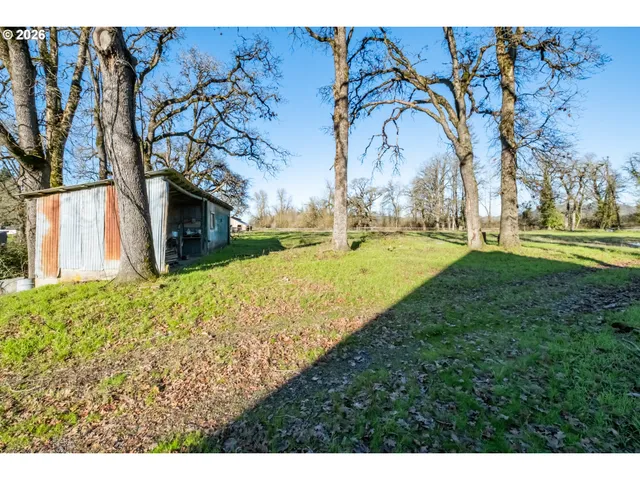 $1,950,000 | 941 North 2nd Street, Jefferson, OR 97352