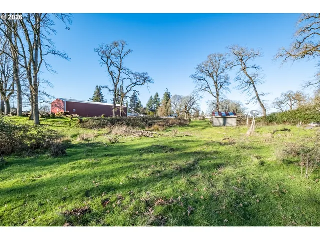 $1,950,000 | 941 North 2nd Street, Jefferson, OR 97352