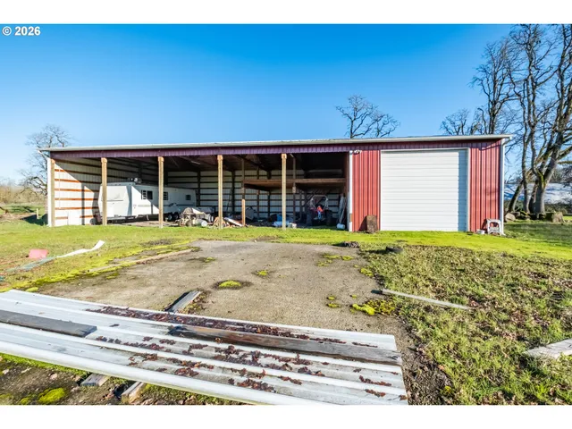 $1,950,000 | 941 North 2nd Street, Jefferson, OR 97352