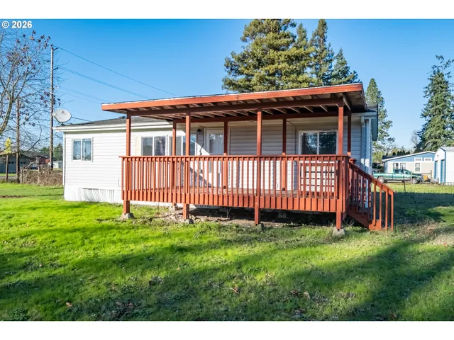 $1,950,000 | 941 North 2nd Street, Jefferson, OR 97352