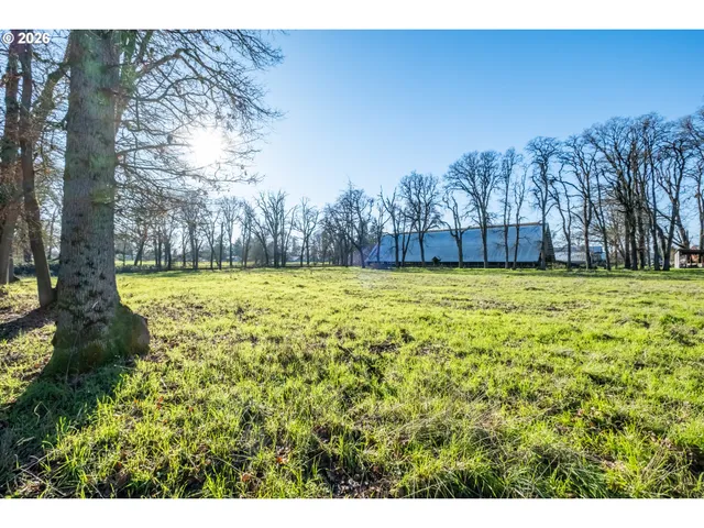 $1,950,000 | 941 North 2nd Street, Jefferson, OR 97352