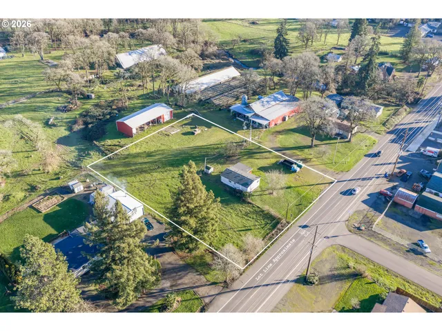 $1,950,000 | 941 North 2nd Street, Jefferson, OR 97352