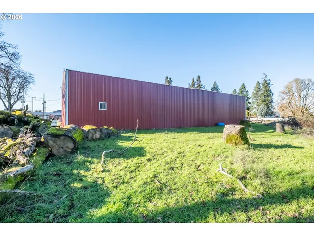 $1,950,000 | 941 North 2nd Street, Jefferson, OR 97352