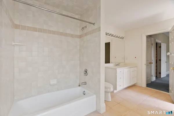 $875,000 | 2 Brighton Way, Avon, CT 06001