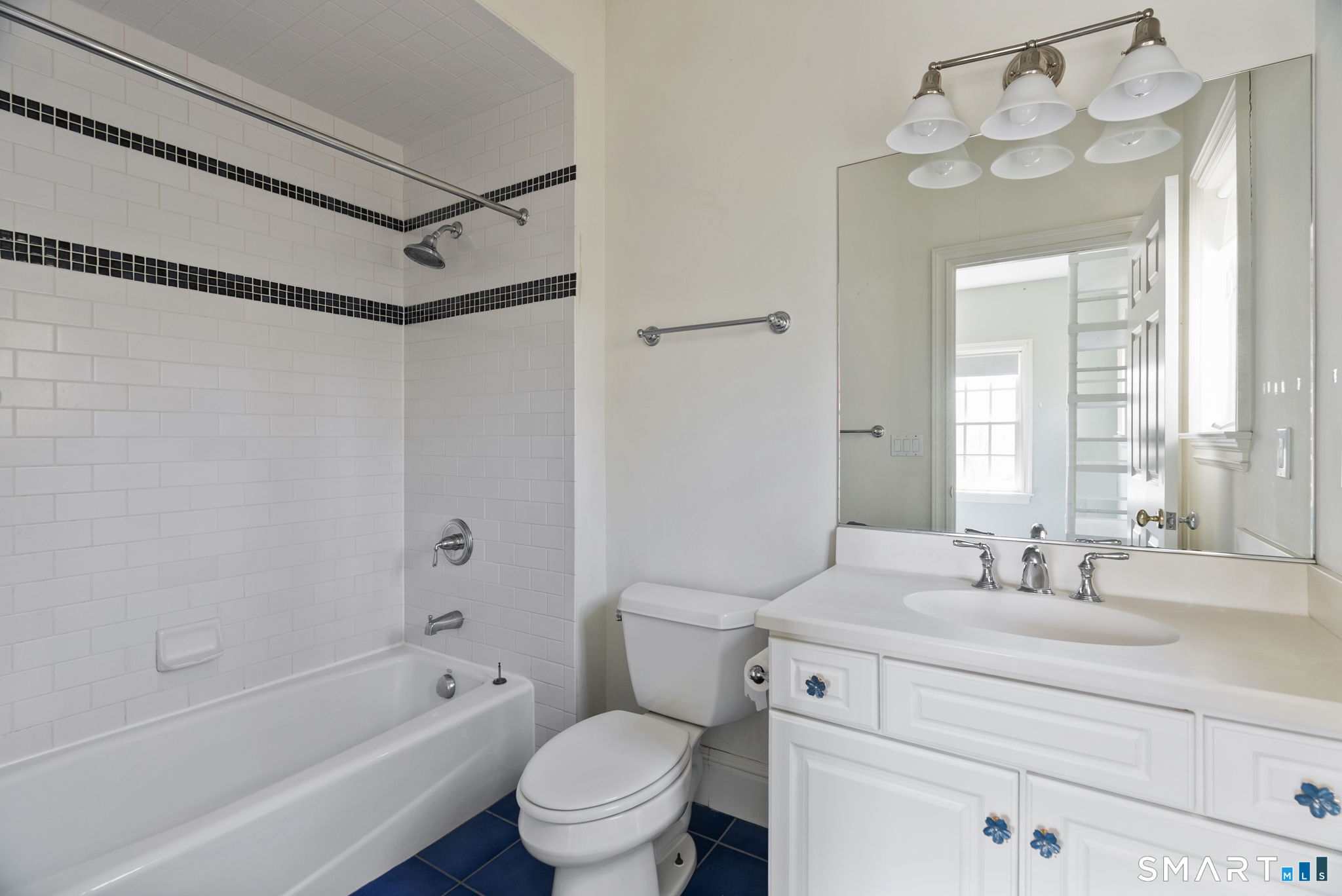 2 Brighton Way Avon, CT 06001 - Photo 18 of 27