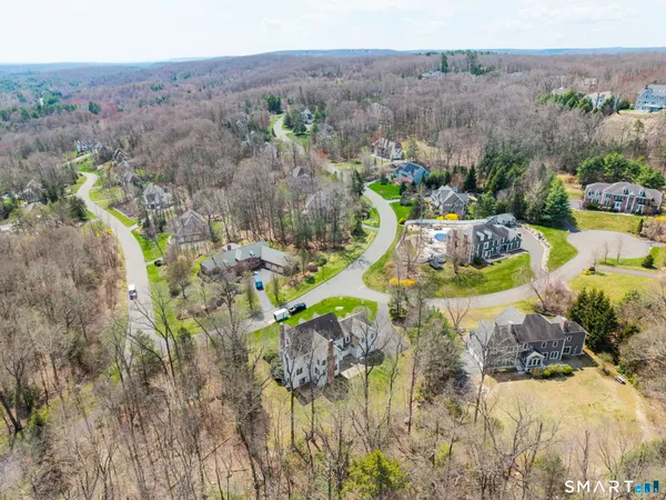 $875,000 | 2 Brighton Way, Avon, CT 06001